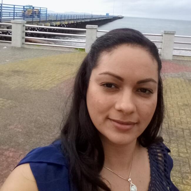 Babysitter in Grecia: Eunice