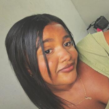 Babysitter in São Luís: Layane