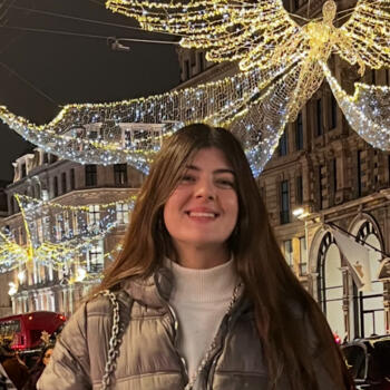 Baby-sitter in Paterna: Nerea