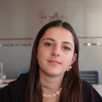 Baby-sitter Villennes-sur-Seine: Lucie