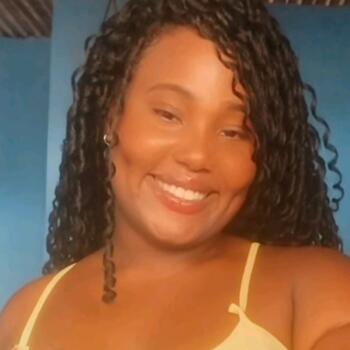 Babysitter in Salvador: Renata