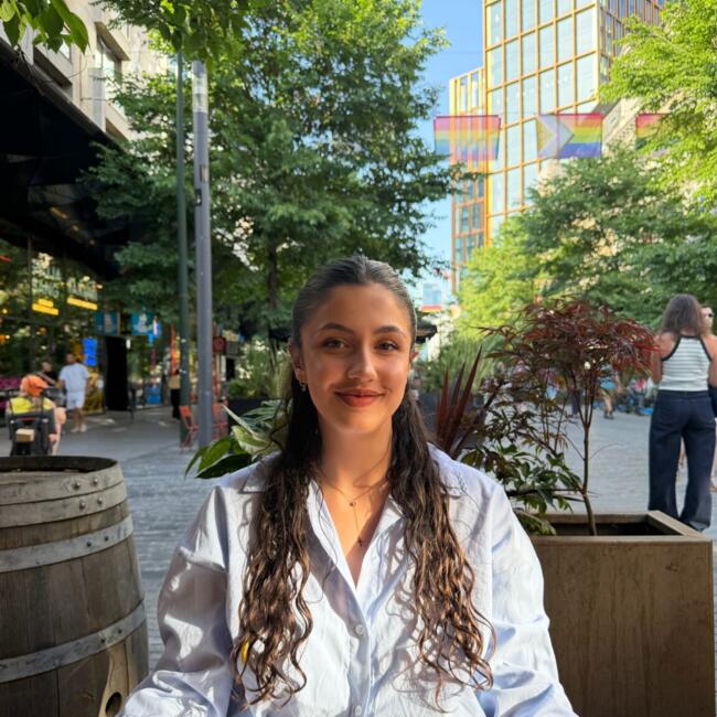 Babysitter in Ixelles/Elsene: Stella