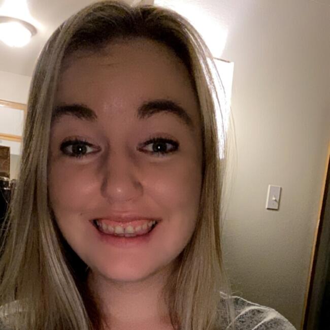 Babysitter in Springfield (Oregon): Teal