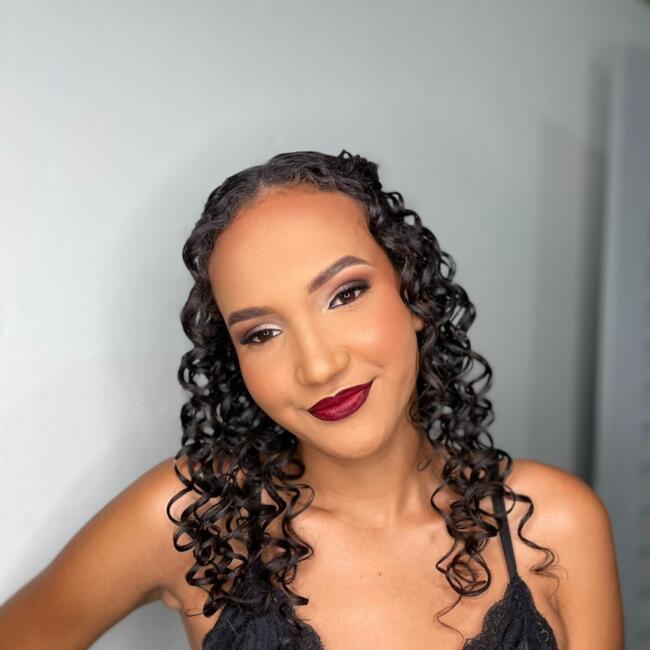 Babá em Montes Claros: Bethania medeiros