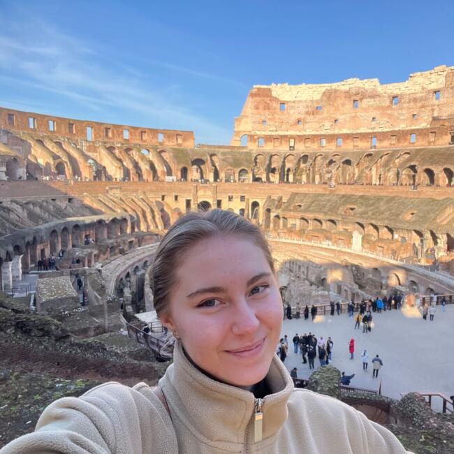 Babysitter in Rome: Elizabeth