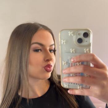 Babysitter in Couillet: Sara