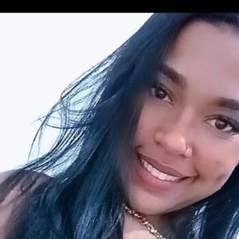Babysitting job in São Vicente: babysitting job Larissa