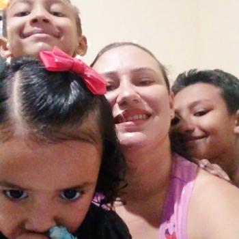 Emprego de babá em Campo Grande: emprego de babá Janaina