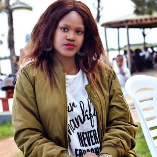 Babysitter in Clermont-Ferrand: Natukunda