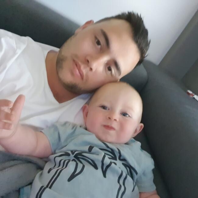 Babysitting job in Hamme: JRBRO