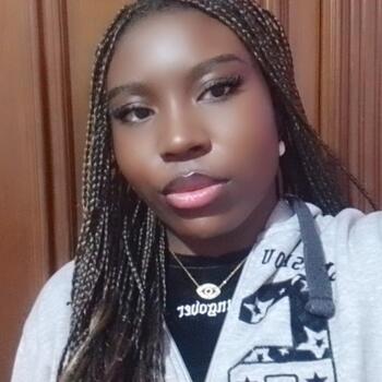 Babysitter in Novara: Favour