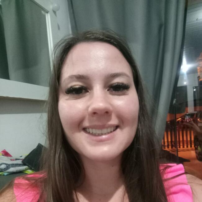 Babysitter in Pontal do Paraná: Stefani