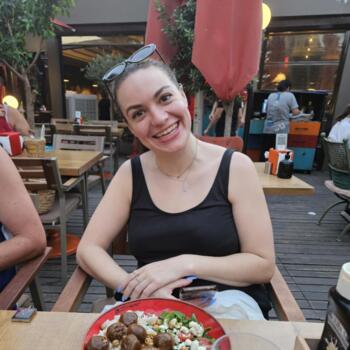 Babysitter in London: Harriet Jane