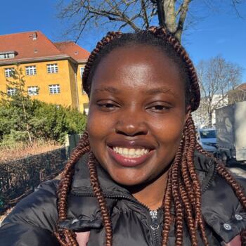 Babysitter in Berlin: Lenear