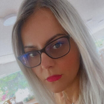 Babysitter στην περιοχή Παλαιό Φάληρο: ΑΓΓΕΛΙΚΗ