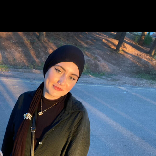 Babysitter in Roanne: Humeyra