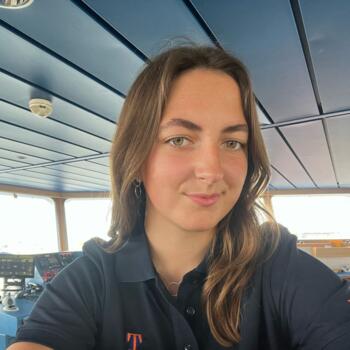 Babysitter in Lewes: Lola