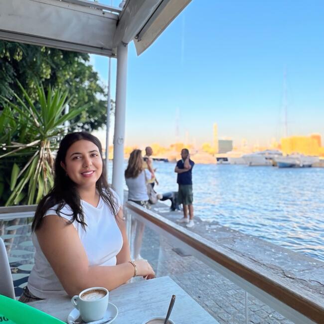 Babysitter in Tortosa: Mouna