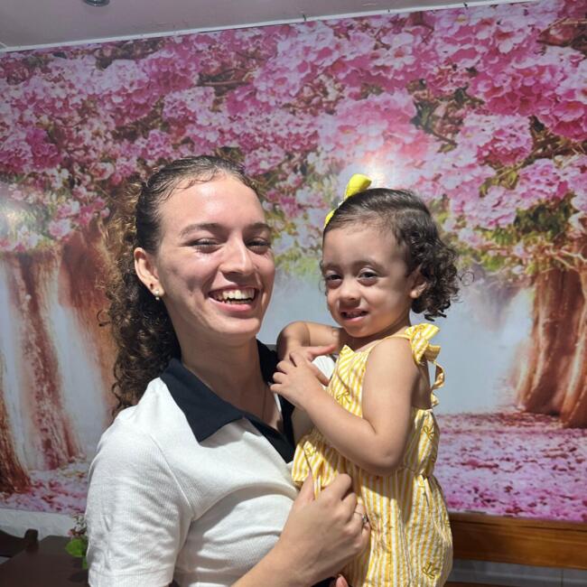 Babysitter in Campina Grande: Rhadyja