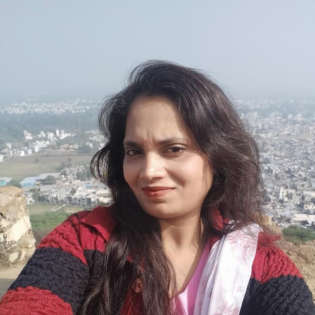 Babysitter in Gurugram: Deepika