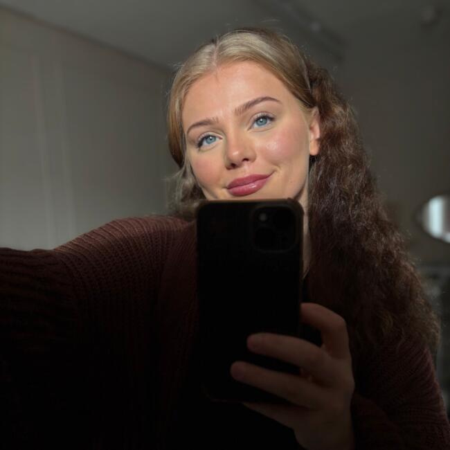 Babysitter in Shrewsbury: Meg