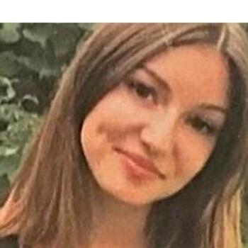 Babysitter in Zürich: Lara Ludmilla