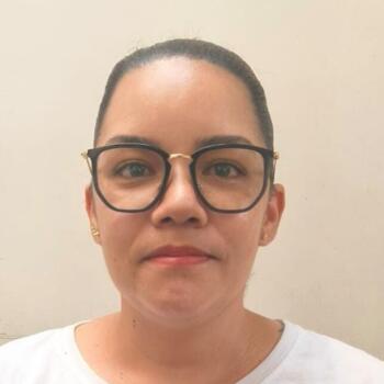 Babysitter in Santiago de Cali: MARIA ISABEL