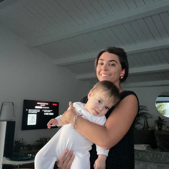 Babysitter in Sunshine Coast: Camille