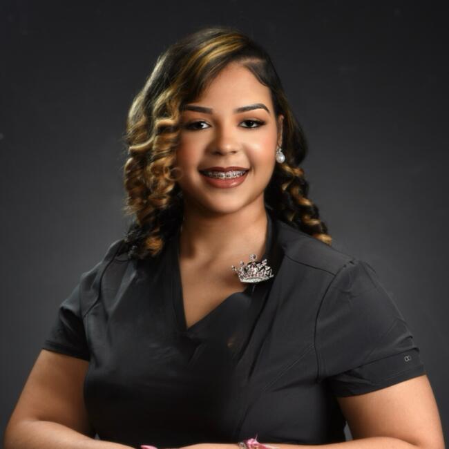 Babysitter in Akron: Zakiya