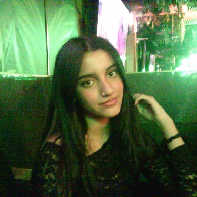 Babysitter in Ivry-sur-Seine: Yasmine