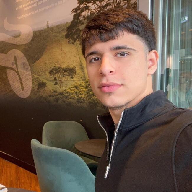 Babysitter in Wien: Ahmed