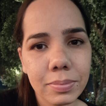 Babysitter Araçatuba: Brenda
