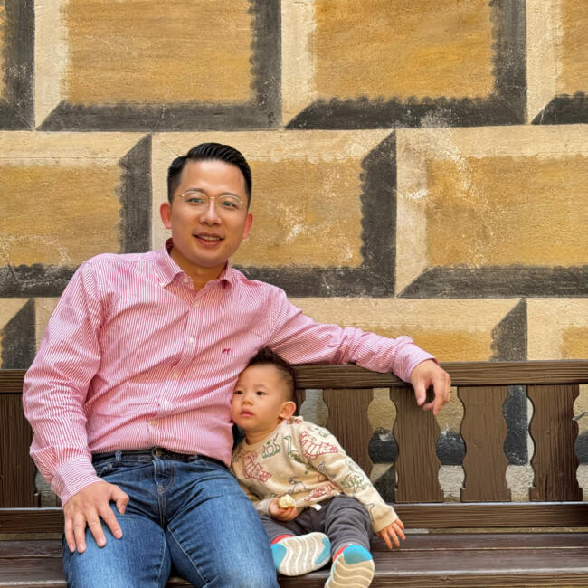 Babysitting job in Lisbon: Bob