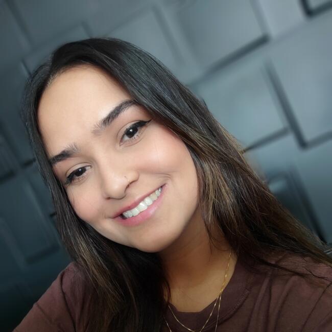 Emprego de babá em Campo Grande: Rhayane