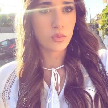 Babysitter in Saint-Thibéry: Maya