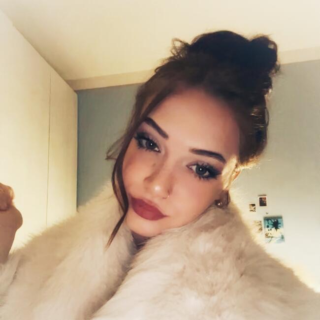 Babysitter a Marano sul Panaro: Anita