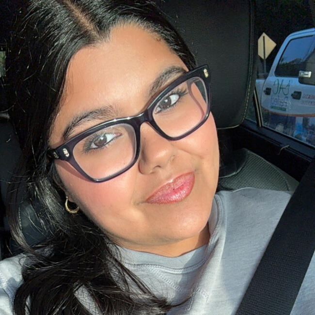 Babysitter in Miami: Stephanie