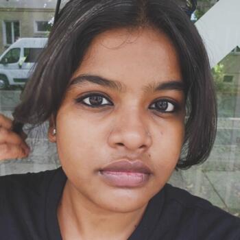 Babysitter in Berlin: Gayatri