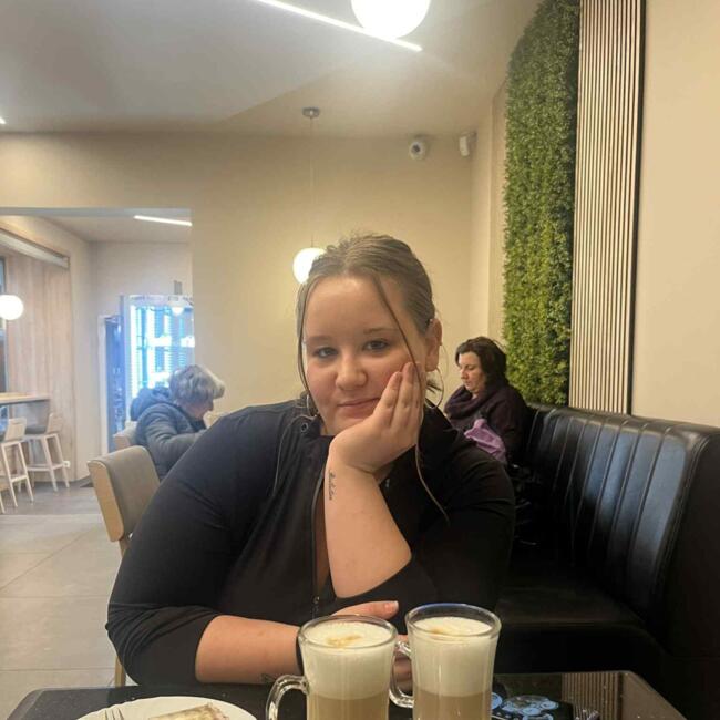 Bébiszitter Őrbottyán területén: Julianna