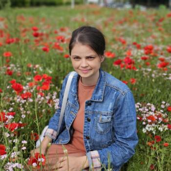 Babysitter in Teiș: Corina