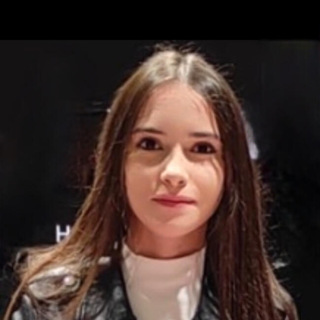 Babysitter in Milan: Giulia