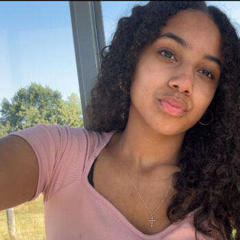 Babysitter in Notre-Dame-de-Bondeville: Meïssa