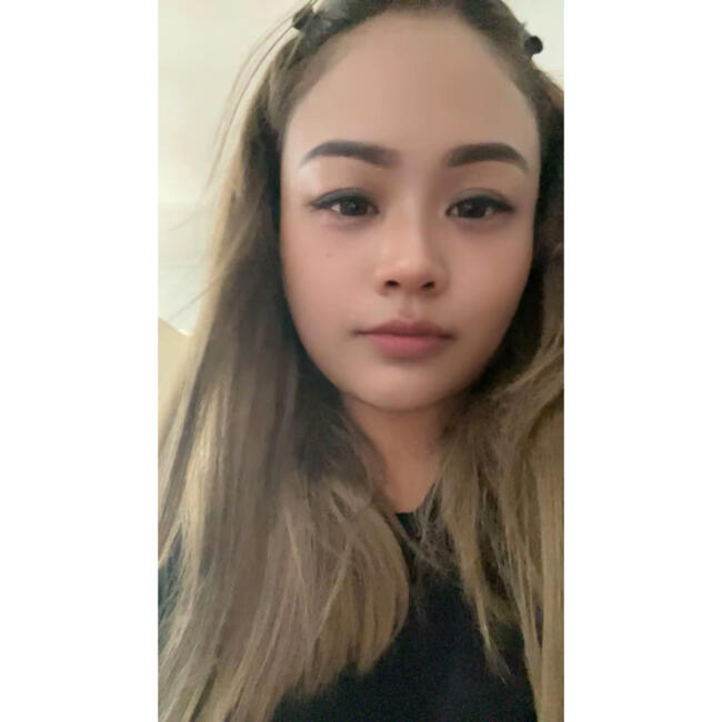 Babysitter in Singapore: Hani