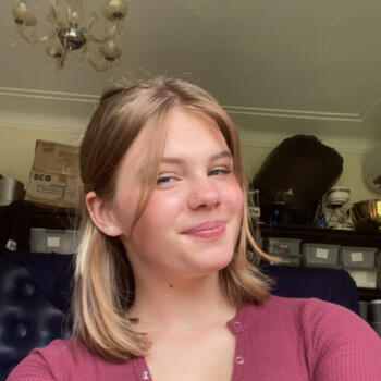 Babysitter in Campbelltown: Alexis