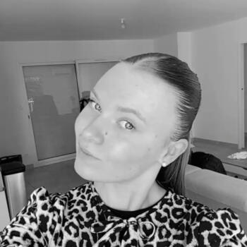 Babysitter Saint-Génis-des-Fontaines: Andrea