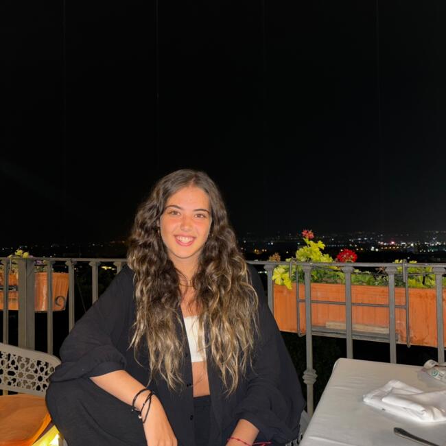 Babysitter in Granada: Nayaa