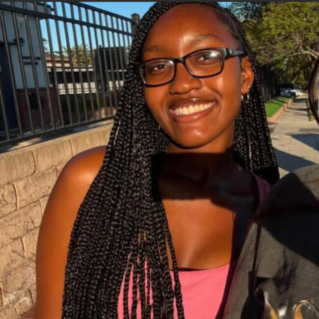 Babysitter in San Pedro Hill: Ah'Nylah