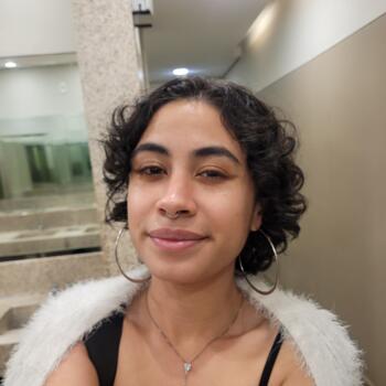 Babysitter in Guarulhos: Yasmin