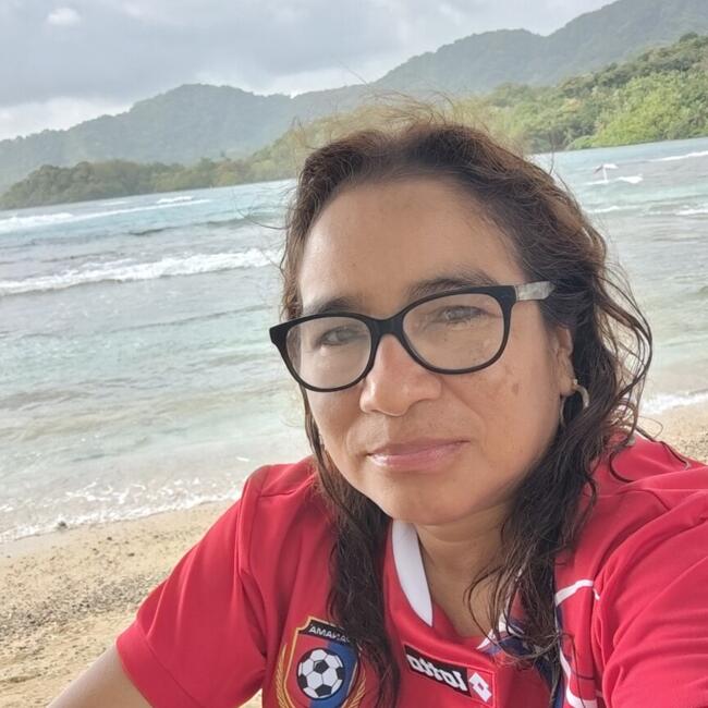 Babysitter in Alcalde Díaz: MAGHOUDA