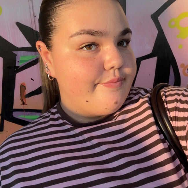 Babysitter in Melbourne: Claire
